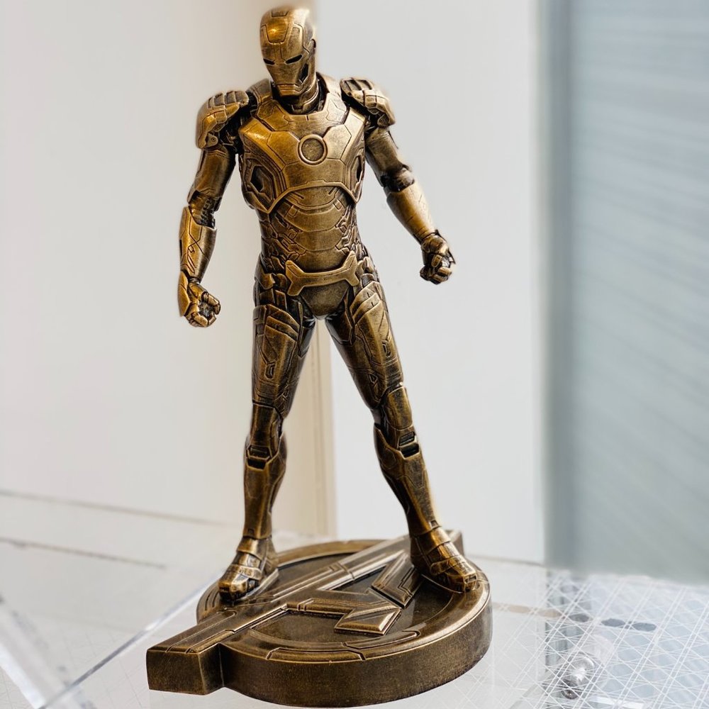 Iron Man Sculpture Ornament